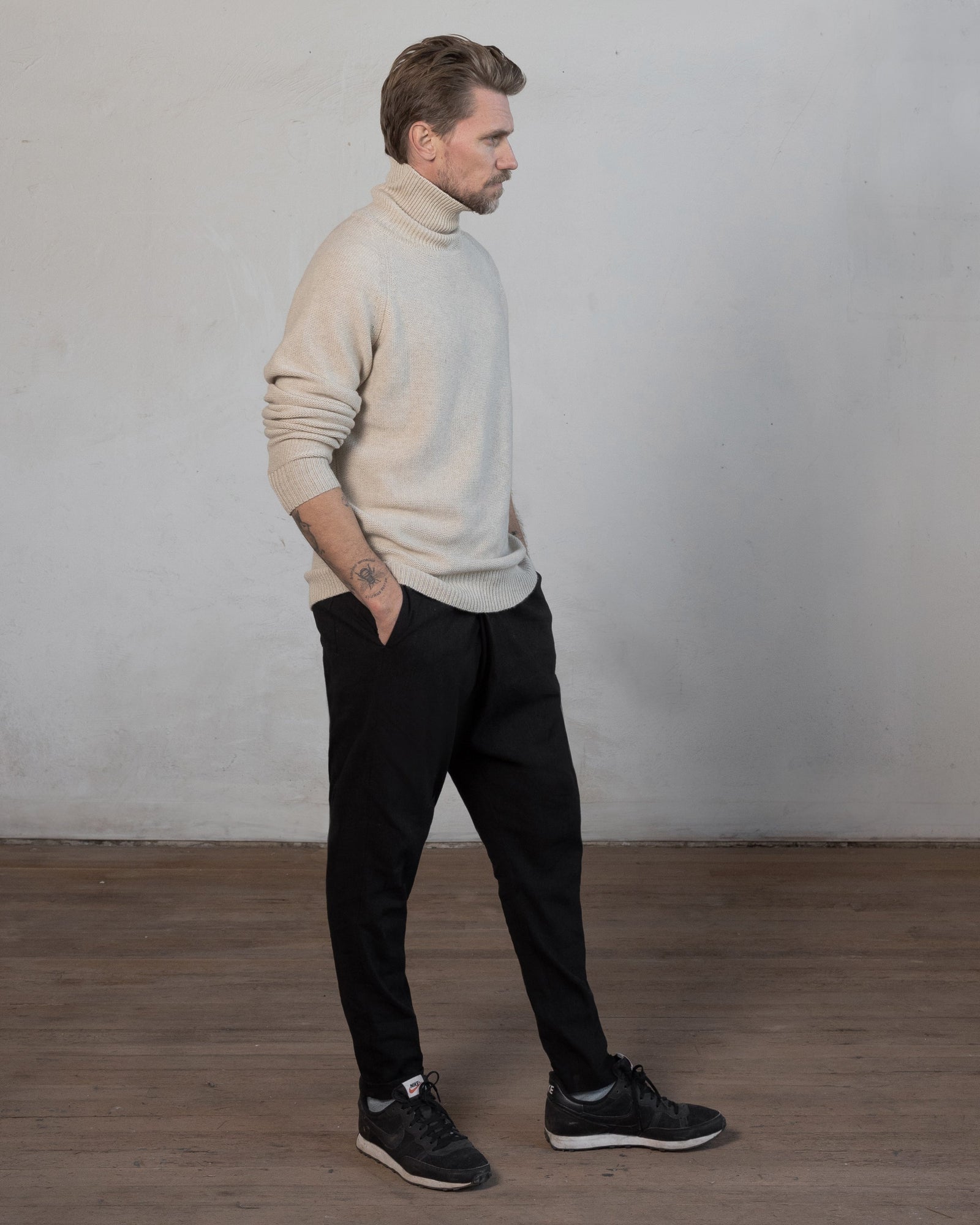 WARDROBE - ALL - EŸN VAS