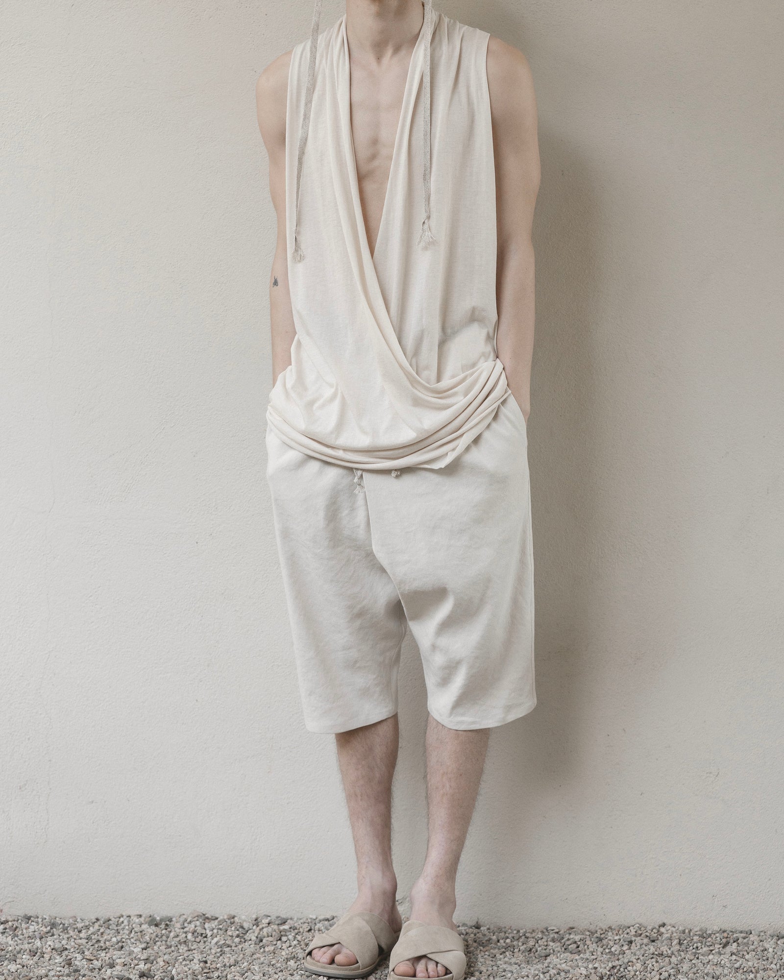 WARDROBE - BOTTOMS - EŸN VAS