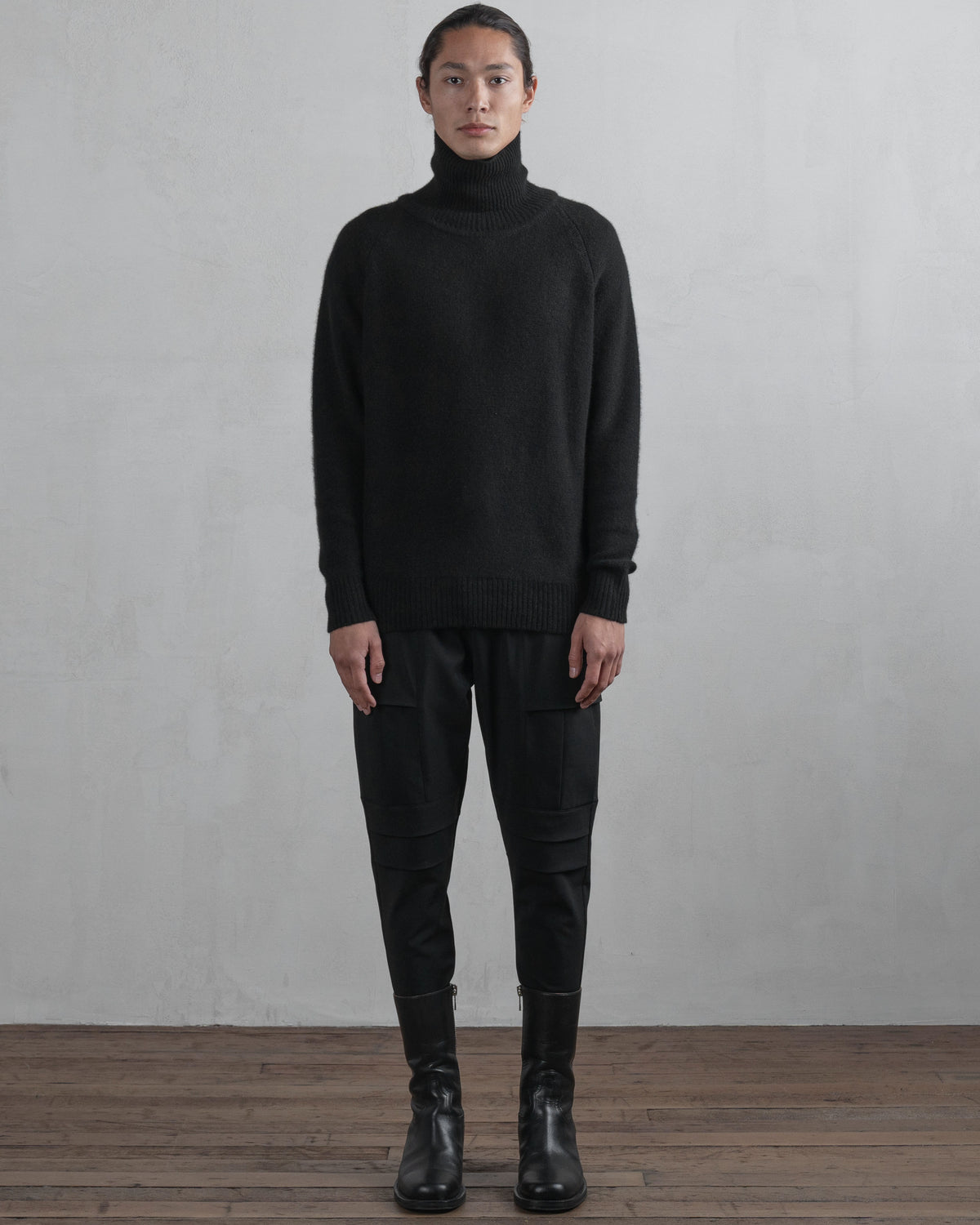 ARCANA HIGH KNIT • Pure Black